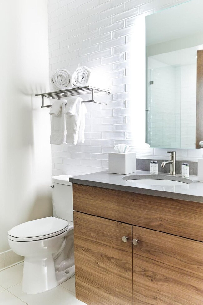 Photo - 121 Middle St Unidad ID1366941P