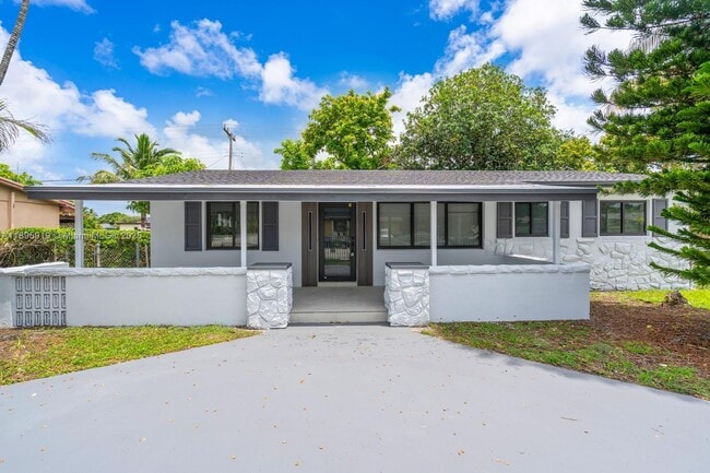 Photo - 1041 NW 199th St