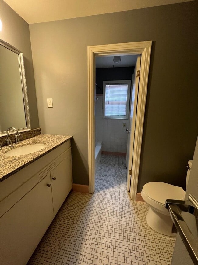 Photo - 448 N White Station Rd