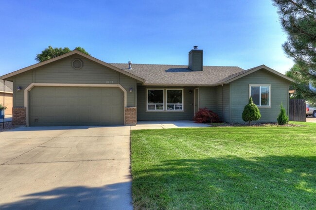 4 Bedroom 2 Bath with RV Parking 2 Car Gar... - 4 Bedroom 2 Bath with RV Parking 2 Car Gar... Casa
