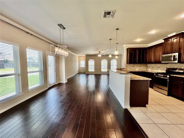 Building Photo - 1404 Arapaho Dr Rental