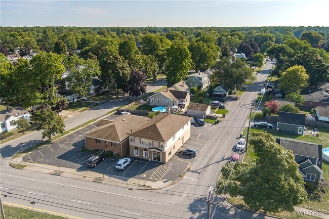 Photo - 273 Division St