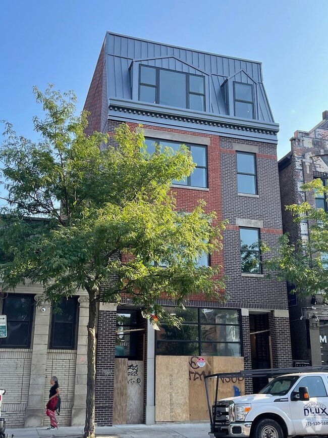 Building Photo - 1515 W 18th St Unit 1515-4 Rental