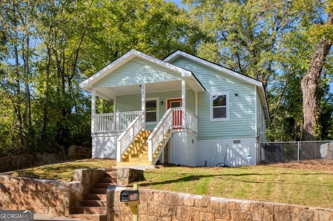 Photo - 1015 Sims St SW