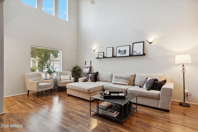 Photo - 5210 N 16th Dr