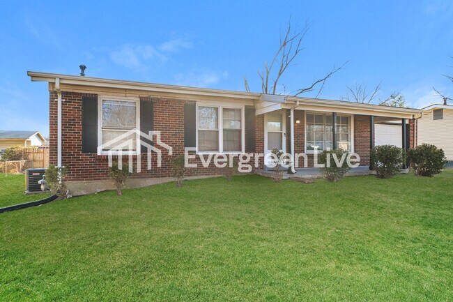 Photo - 1310 Petite Dr