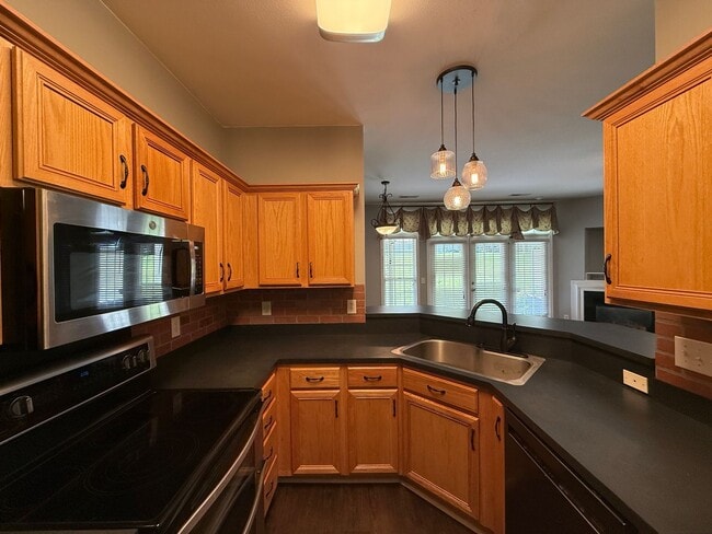 Photo - 5994 Fox Point Cir