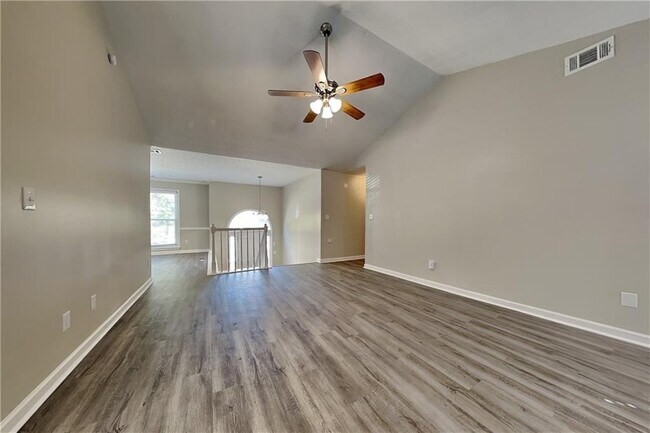 Photo - 204 Leighs Grove Ct