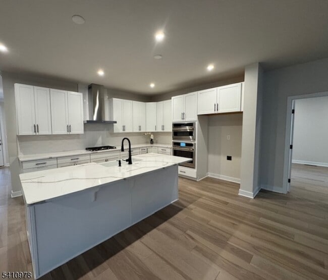 Photo - 61 Willow Ln