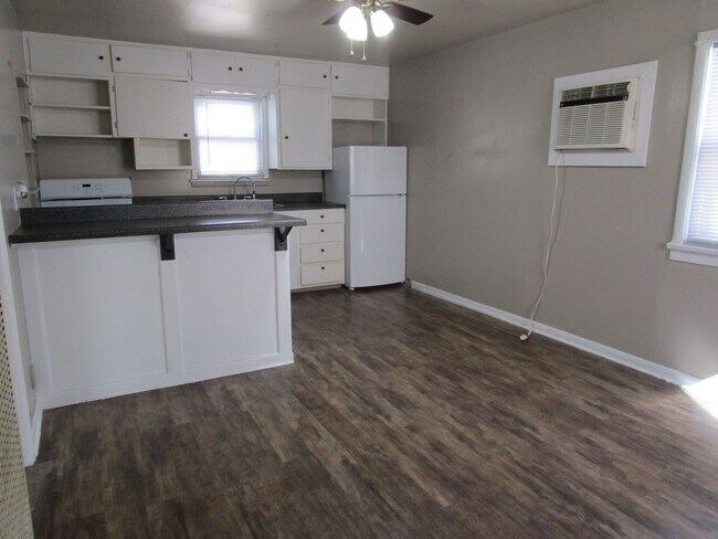 Photo - 310 East Tom Stafford Unit 310.5 E Tom Stafford #B