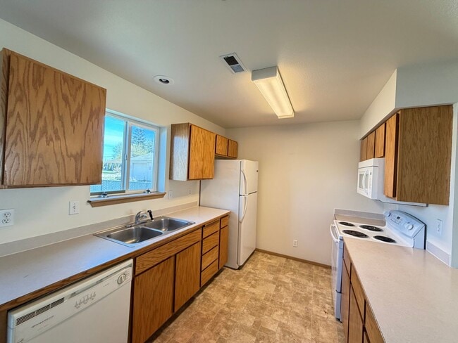 Photo - 1813 E 3rd Ave Unit 1813 E 3rd #3