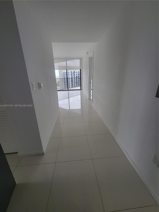 Photo - 5300 Paseo Blvd Unit 1811