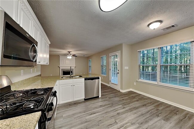 1357 Lamont Dr SW