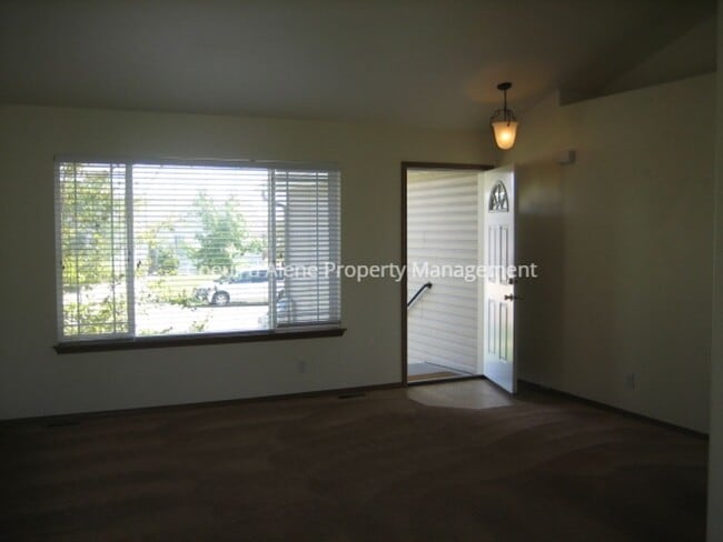 Photo - 3 bed house in Fieldstone!