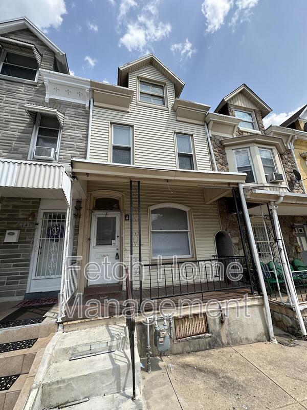 Photo - 739 Lincoln St