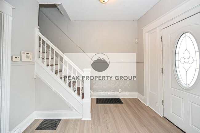 Photo - 2317 Stratford Ave