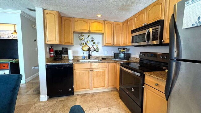 Photo - 506 University Blvd Unidad 3