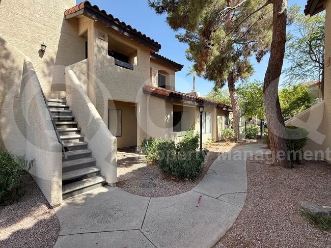 Photo - 7008 E Gold Dust Ave Casa