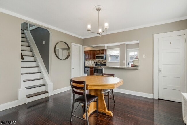 Photo - 110 Parker St