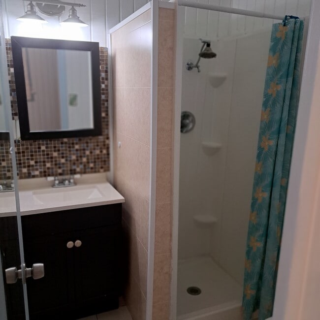 Photo - 415 S 19th Ave Unit $1400 monthly elec. inc.