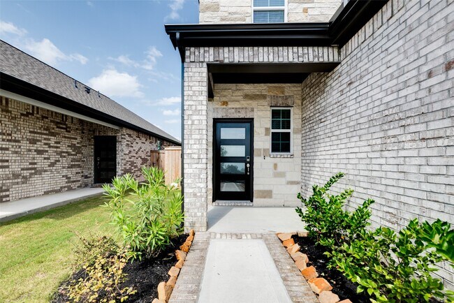12534 Nueces River Dr