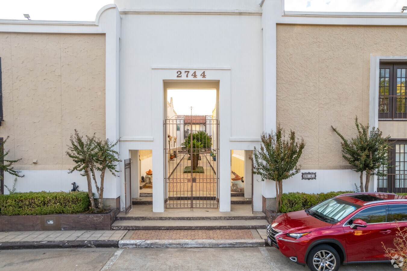 Photo - Trafalgar Place Townhome Condominiums