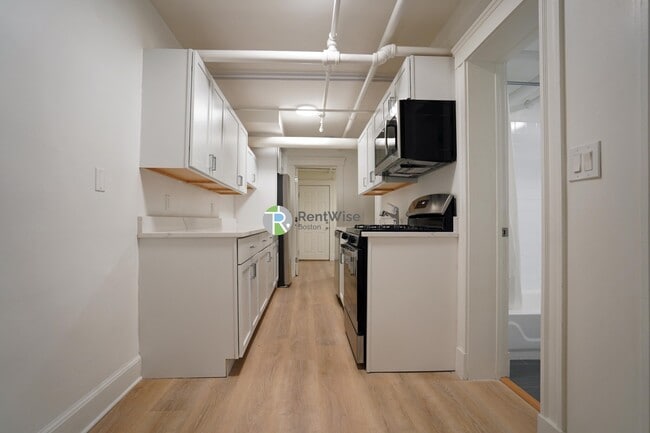 Photo - 6 Camelot Ct Unidad A