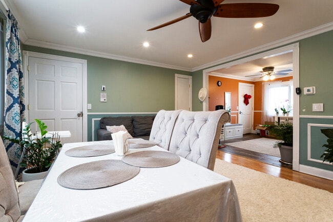 Photo - 2440 River Rd