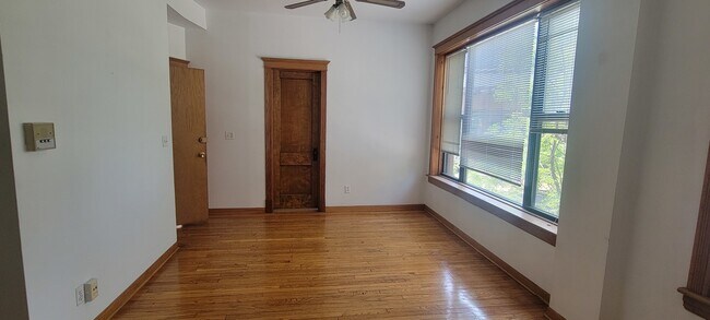 Photo - 3420 N Paulina St Unit 2W
