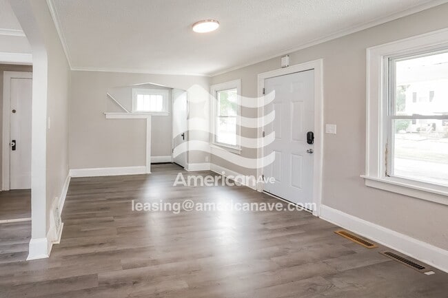 Photo - 2708 Wyndale Rd