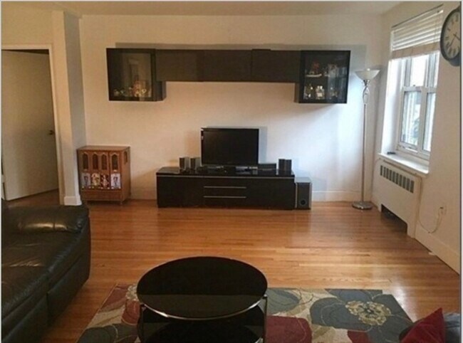 Photo - 136 Boylston St Unit 1