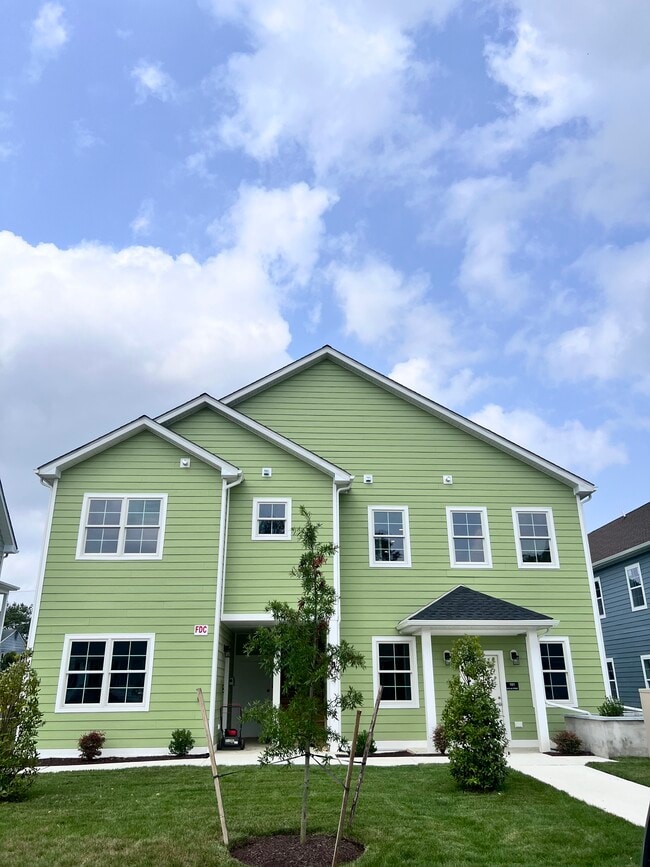 Building Photo - Daly Gardens #43 Unit 201