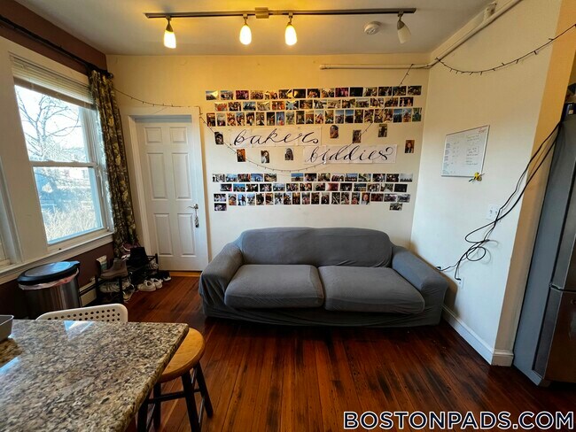 Photo - 231 Norfolk St Unit 4