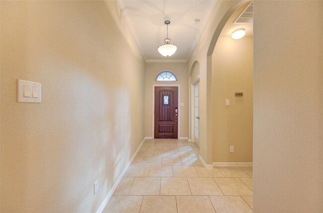 Photo - 6519 Point Hollow Ln