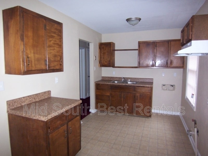 Photo - 3679 Irma St