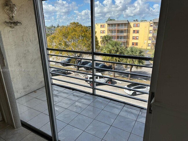 Photo - 2800 NW 56th Ave Unit B403