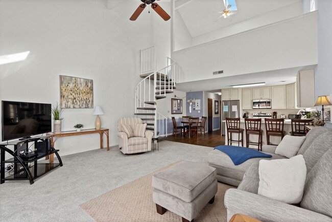 Photo - Seasonal Rental Available 9/10/25-3/31/26