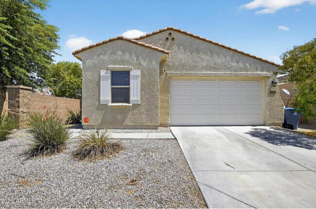 Photo - 23700 W Watkins St