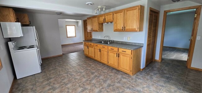 kitchen - 818 Main St