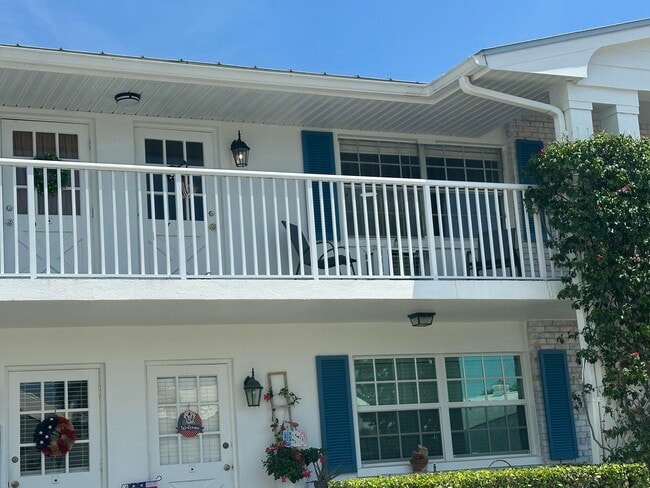 Photo - 143 Yacht Club Dr Unit 7