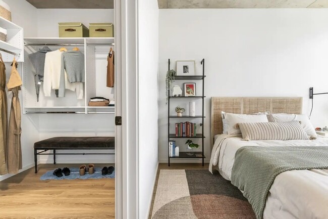 Photo - 151 N Elizabeth St Unit 220E