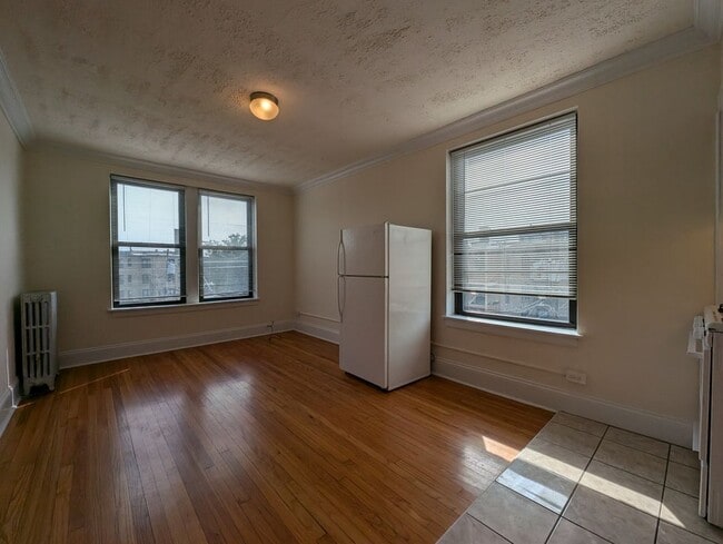 Photo - 2715 N Milwaukee Ave Unit 308