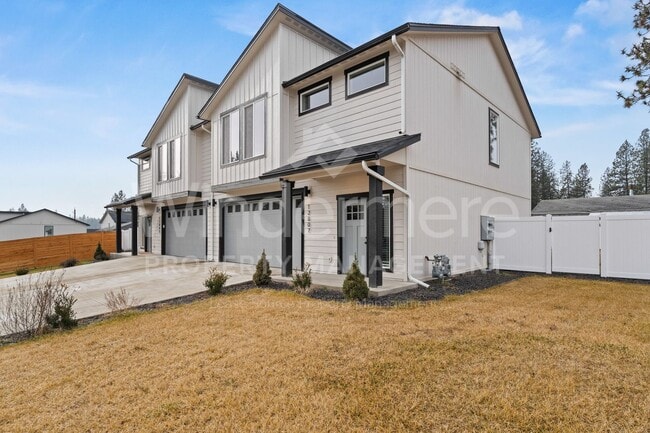 Building Photo - 12805 N Jaydee Ln Unit 12807 N Jaydee Ln