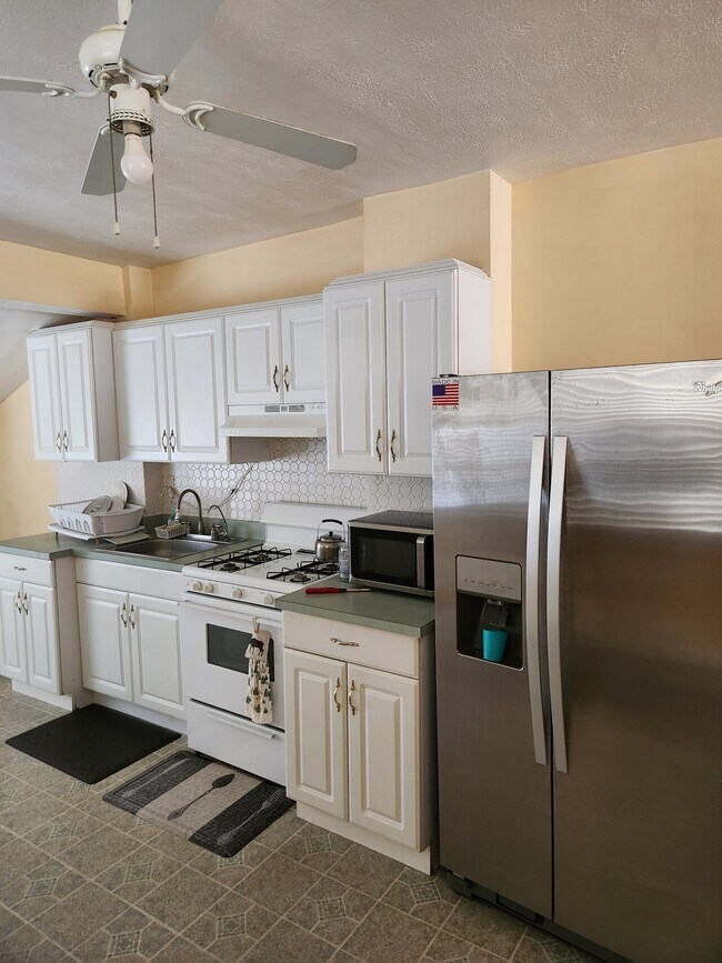 Photo - 2310 James St