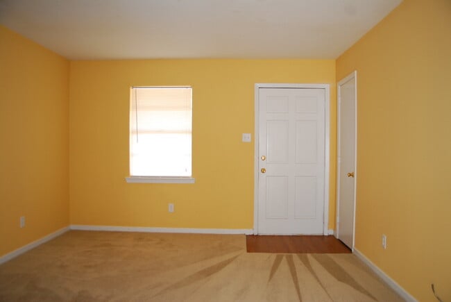 Photo - 2508 Halsel St