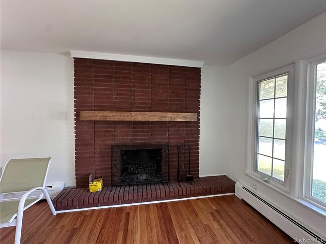 Photo - 171 Roosevelt Rd