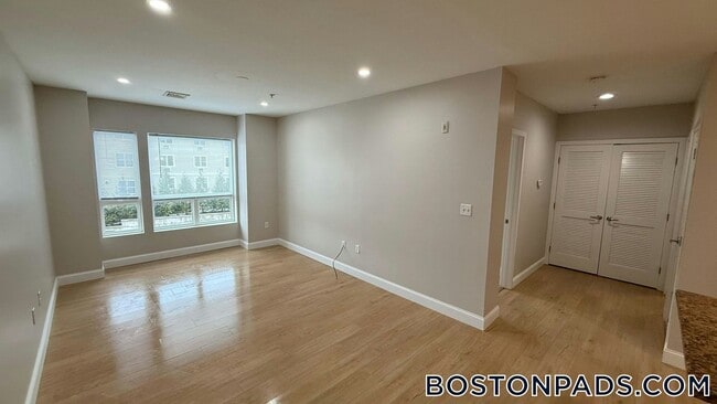 Photo - 75 S Main St Unit 313