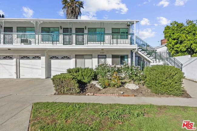 Building Photo - 15529 Moorpark St Unit Apt. 3