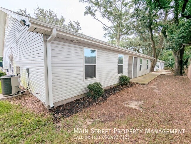 Photo - 313 N Navy Blvd Unidad 1D