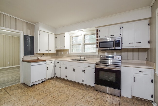 Photo - 415 N Pine St